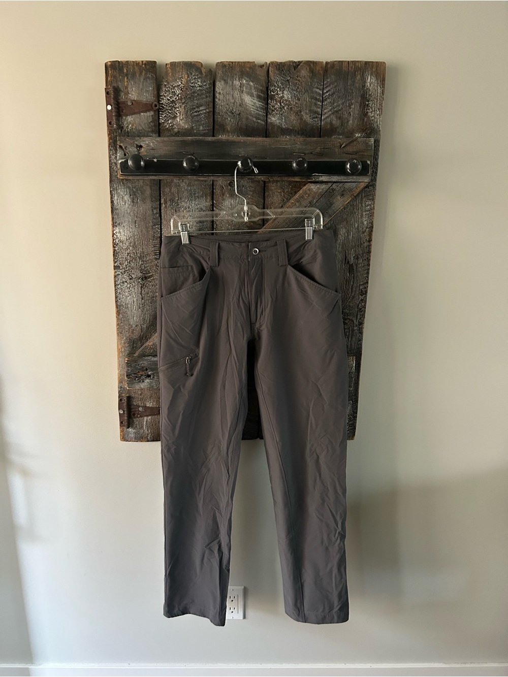 Men's Patagonia Gray Outdoor Stretch Pants - Versatile Everyday Performance